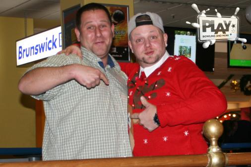 Weihnachts-Spendenbowling im PLAY