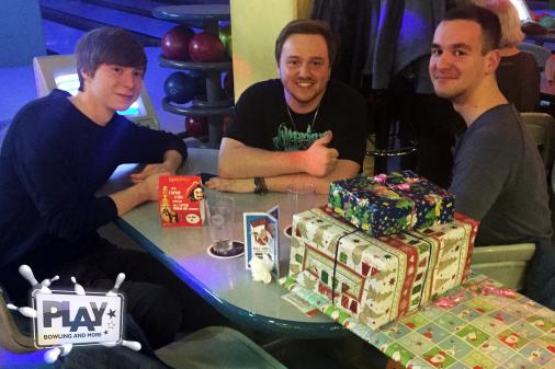 Schrottwichtel-Bowling im PLAY Bowling