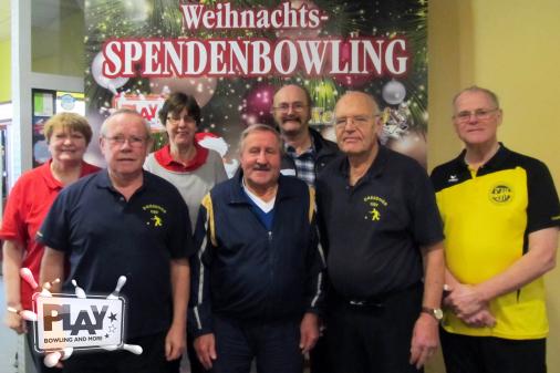 Weihnachts-Spendenbowling im PLAY