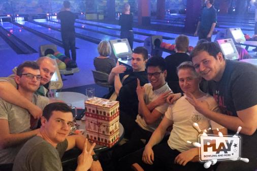 Schrottwichtel-Bowling im PLAY Bowling