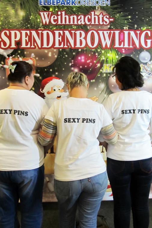 Weihnachts-Spendenbowling im PLAY