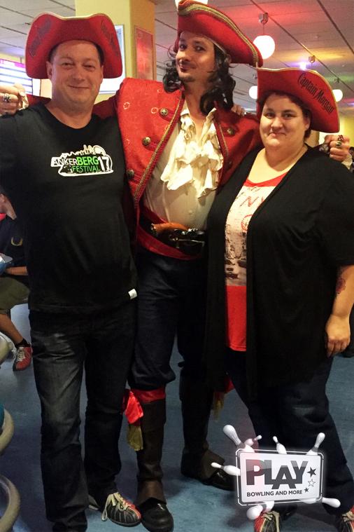 Piratenparty mit dem Captain im PLAY Bowling