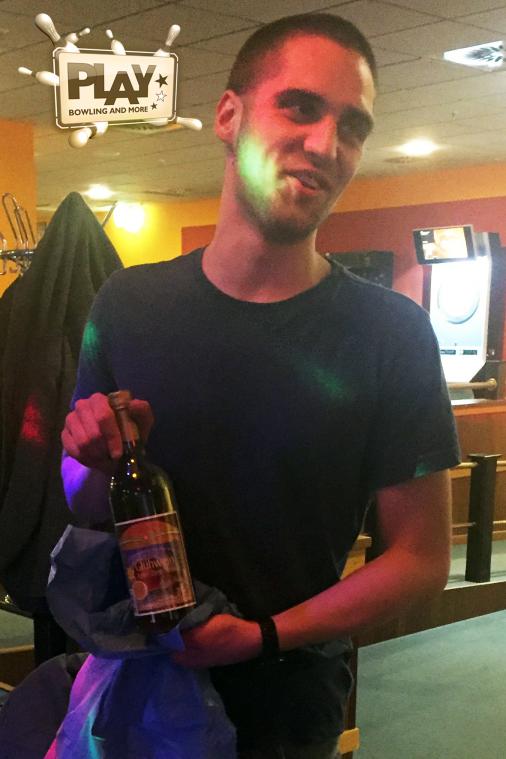 Schrottwichtel-Bowling im PLAY Bowling