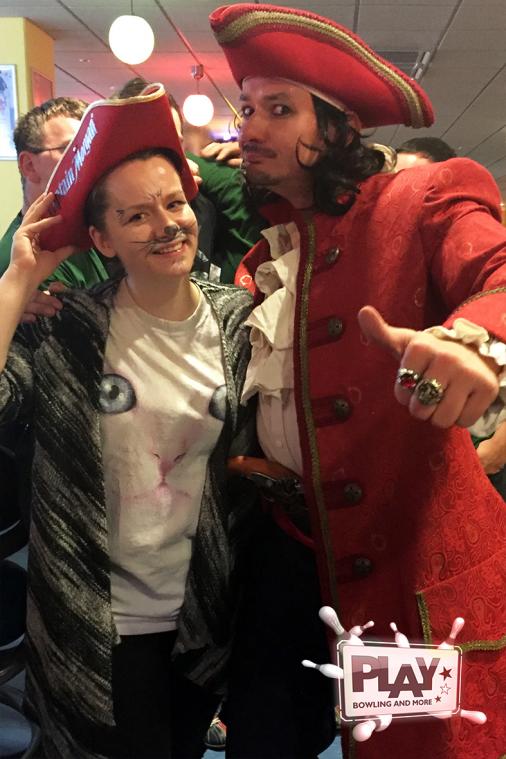 Piratenparty mit dem Captain im PLAY Bowling