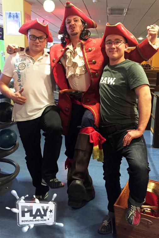 Piratenparty mit dem Captain im PLAY Bowling