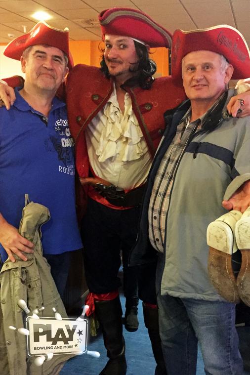 Piratenparty mit dem Captain im PLAY Bowling