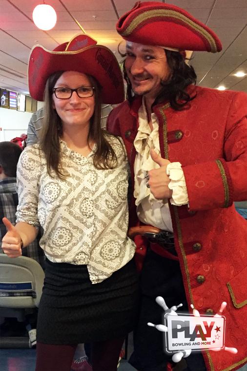 Piratenparty mit dem Captain im PLAY Bowling