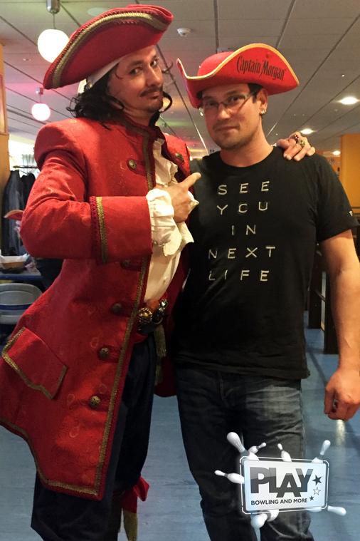 Piratenparty mit dem Captain im PLAY Bowling