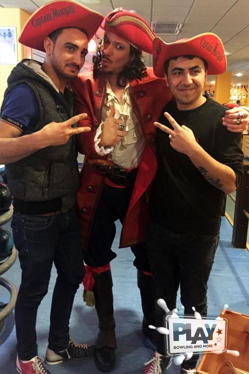Piratenparty mit dem Captain im PLAY Bowling
