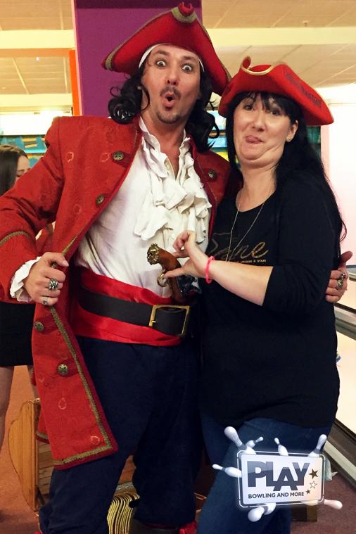 Piratenparty mit dem Captain im PLAY Bowling