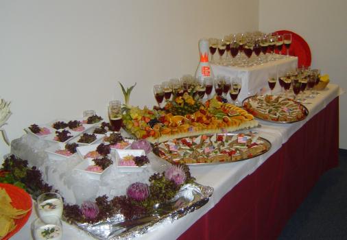 Amerikanisch/deutsches Buffet