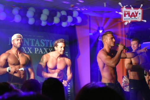 Frauenparty am Männertag im PLAY Bowling