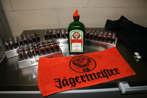 Eisgekühlt gab es Gratis Jägermeister für unsere Gäste.