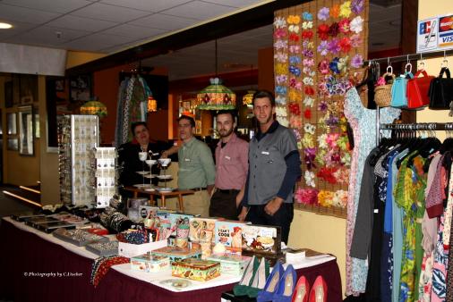 Terre und Lady Jule mit Mode und Schmuck in Rock´n Roll Style...