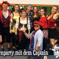 Piratenparty mit dem Captain im PLAY Bowling
